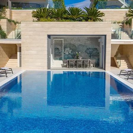 3 Bedroom Cozy In Krk * كرك