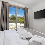 3 Bedroom Cozy In Krk Apartmán