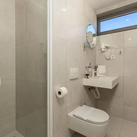 Apartment Lovely In Krk With Kitchen