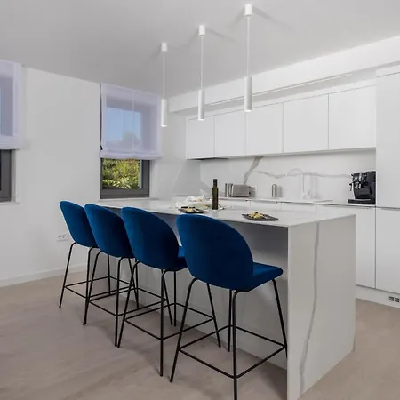 3 Bedroom Cozy In Krk Apartmán *