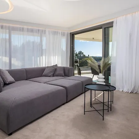 3 Bedroom Cozy In Krk * Krk Town