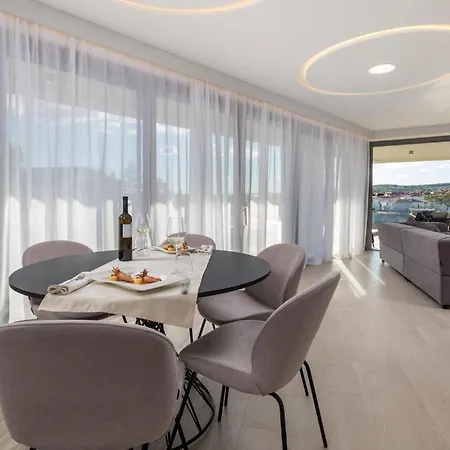 Apartment Lovely In Krk With Kitchen *