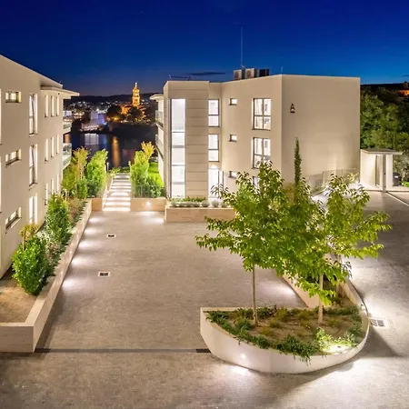 Lovely In Krk With Kitchen Apartment *