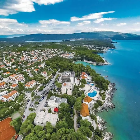 Lovely In Krk With Kitchen Apartment