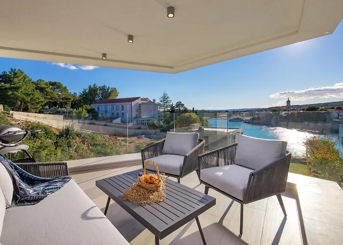 Lovely In Krk With Kitchen * Krk Town