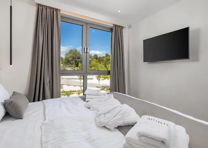 Lovely In Krk With Kitchen Apartament