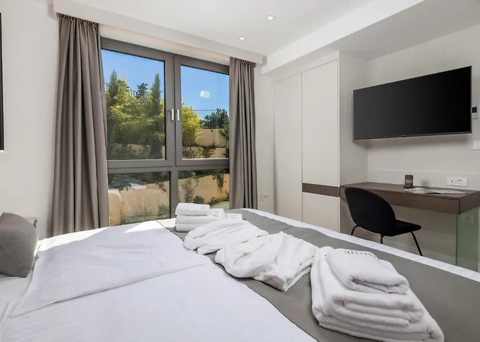 Lovely In Krk With Kitchen * Krk Town