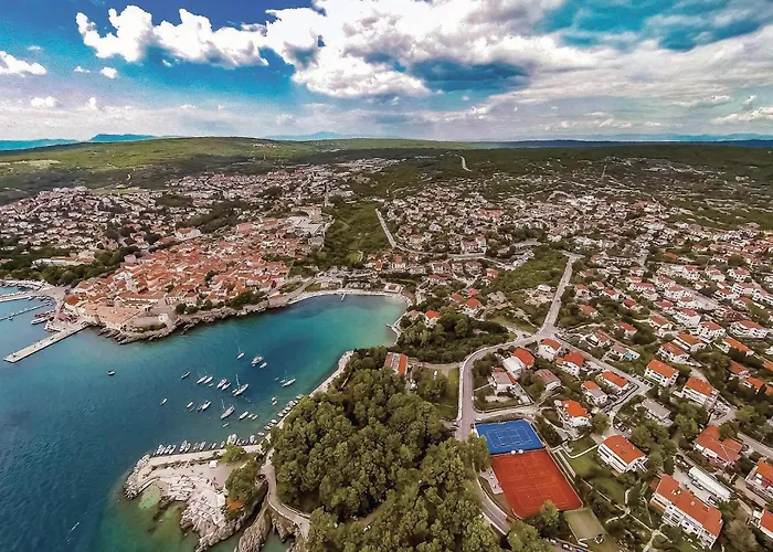 Lovely In Krk With Kitchen *