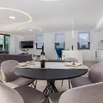 3 Bedroom Cozy In Krk Apartmán *