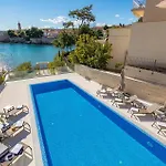 3 Bedroom Cozy In Krk Krk Town